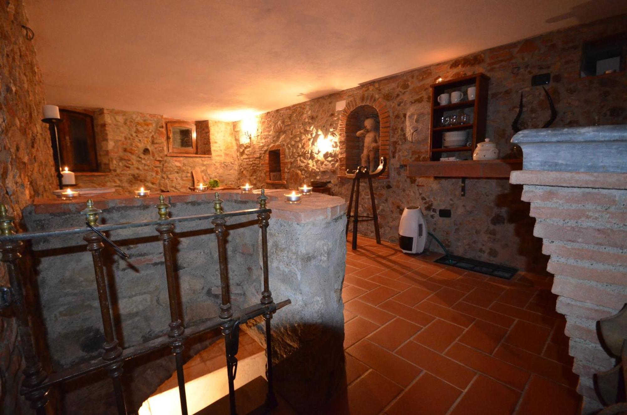 La Divina Dimora Il Castello Degli Spiriti Magni Apartment Montepescali Room photo